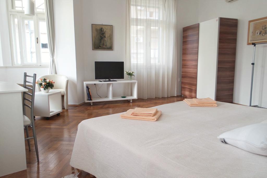 سبليت Apartment Sonata الغرفة الصورة